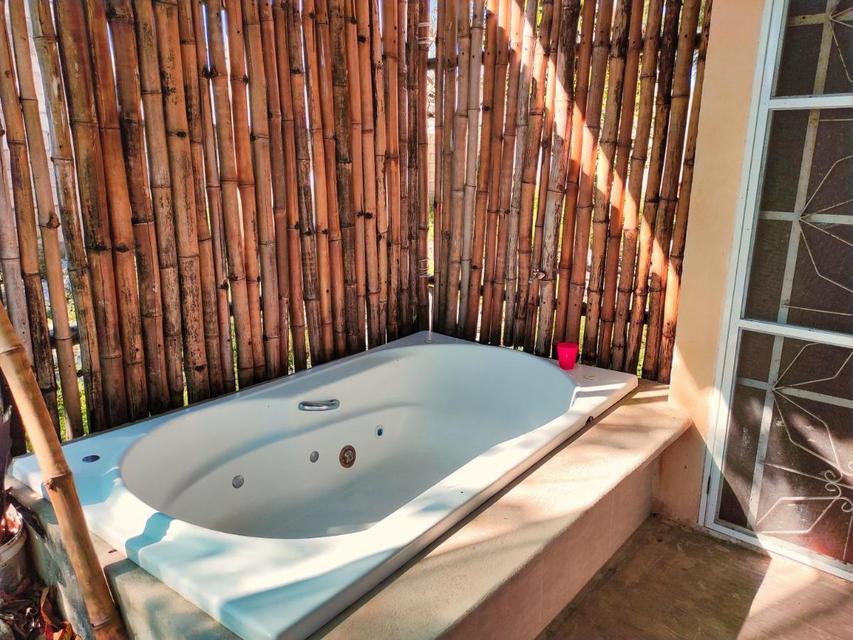 Casa Lili Luxury Valladolid "Fast Wifi, Hot Water, Kitchen & Tv" Eksteriør billede
